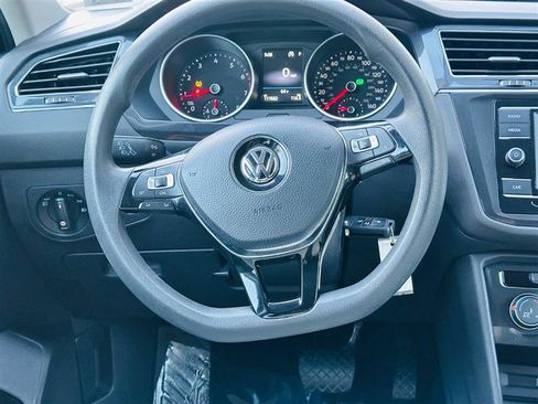 Used 2018 Volkswagen Tiguan S AWD/4WD image 32