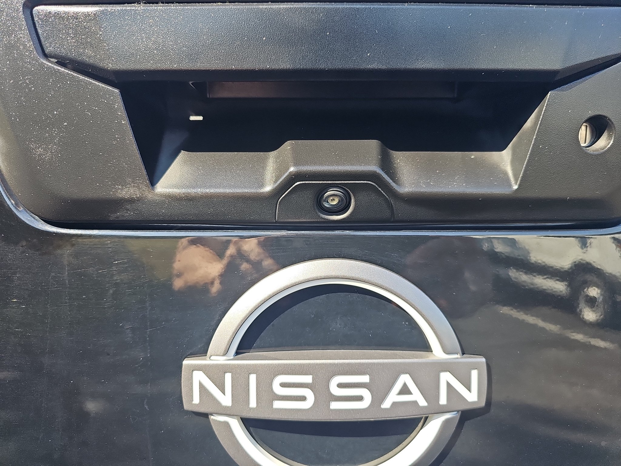 Used 2023 Nissan Frontier SV w/ Tow Package AWD/4WD image 23