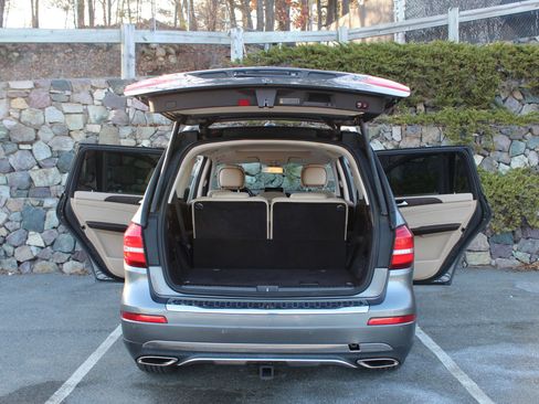 Used 2017 Mercedes-Benz GLS 450 4MATIC image 10