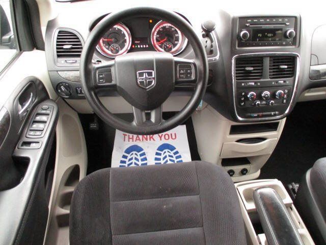 Used 2014 Dodge Grand Caravan SE w/ Quick Order Package 29E SE FWD image 11