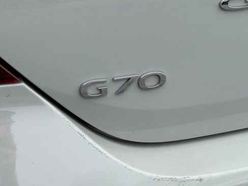 Used 2025 Genesis G70 2.5T RWD image 9