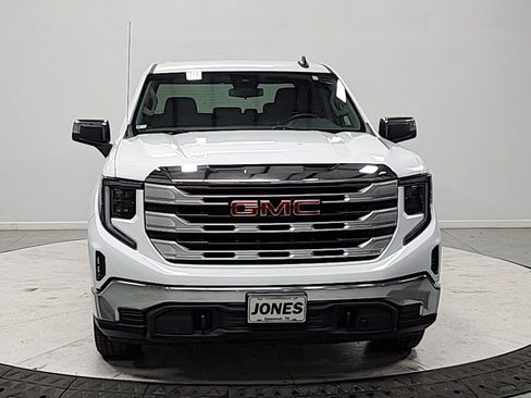 Used 2023 GMC Sierra 1500 SLE AWD/4WD image 2