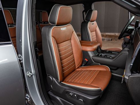 Used 2026 GMC Sierra 3500 Denali Ultimate image 29