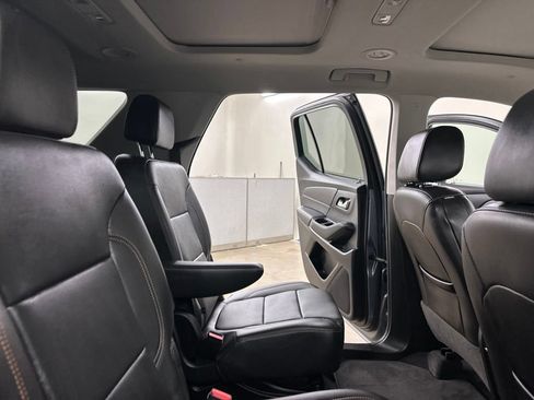 Used 2019 Chevrolet Traverse Premier AWD/4WD image 29