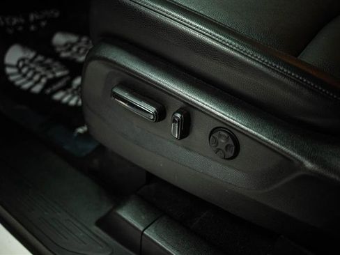 Used 2025 Honda Odyssey EX-L image 16