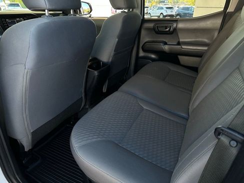 Used 2022 Toyota Tacoma SR image 15