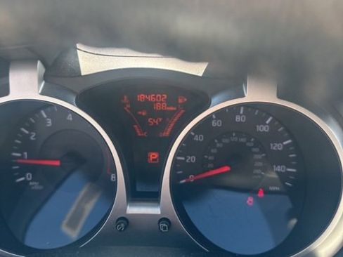 Used 2012 Nissan Juke SL w/ Chrome Pkg image 4