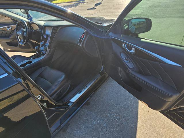 Used 2015 INFINITI Q50 Premium w/ Deluxe Touring Package AWD/4WD image 15