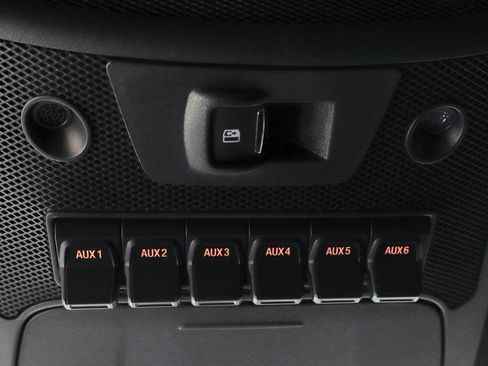 Used 2022 Ford F250 Lariat w/ Black Appearance Package image 29