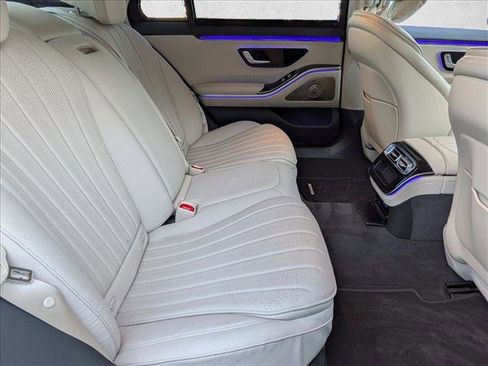 Used 2023 Mercedes-Benz S 500 4MATIC image 18