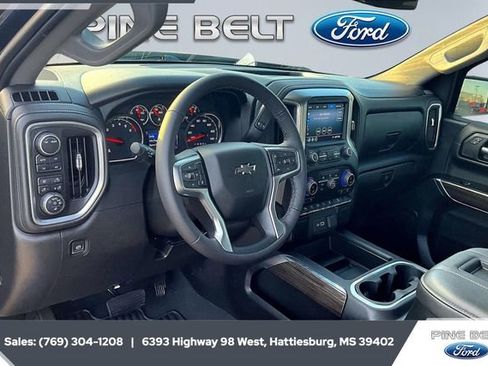 Used 2022 Chevrolet Silverado 1500 RST w/ Safety Package image 13