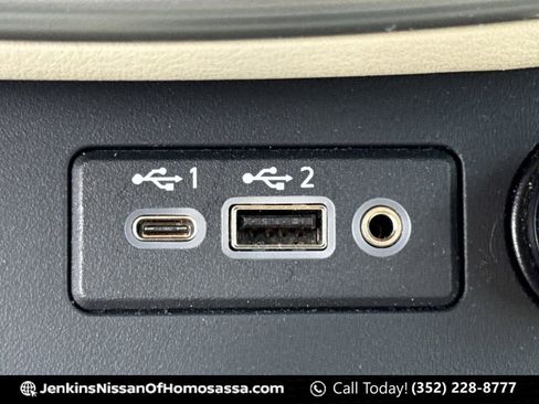 Certified 2023 Nissan Murano SL w/ SL Moonroof Package FWD image 37