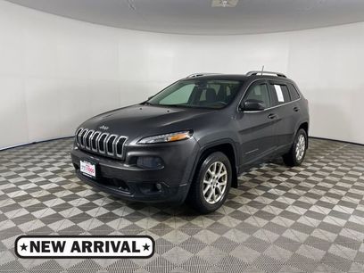Used 2016 Jeep Cherokee Latitude w/ Safety/Convenience Group
