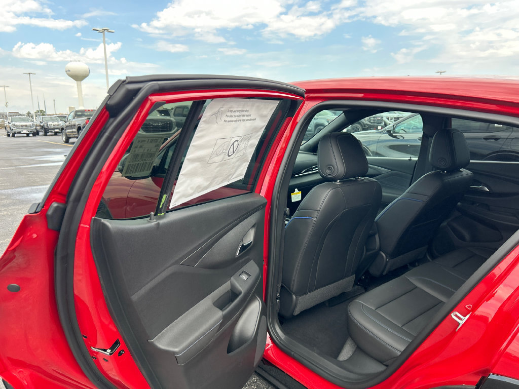 New 2026 Buick Envista Sport Touring w/ Convenience I Package FWD image 32