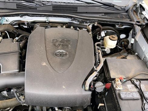 Used 2023 Toyota Tacoma SR5 RWD image 33