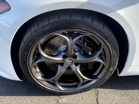 New 2024 Alfa Romeo Giulia Quadrifoglio image 12