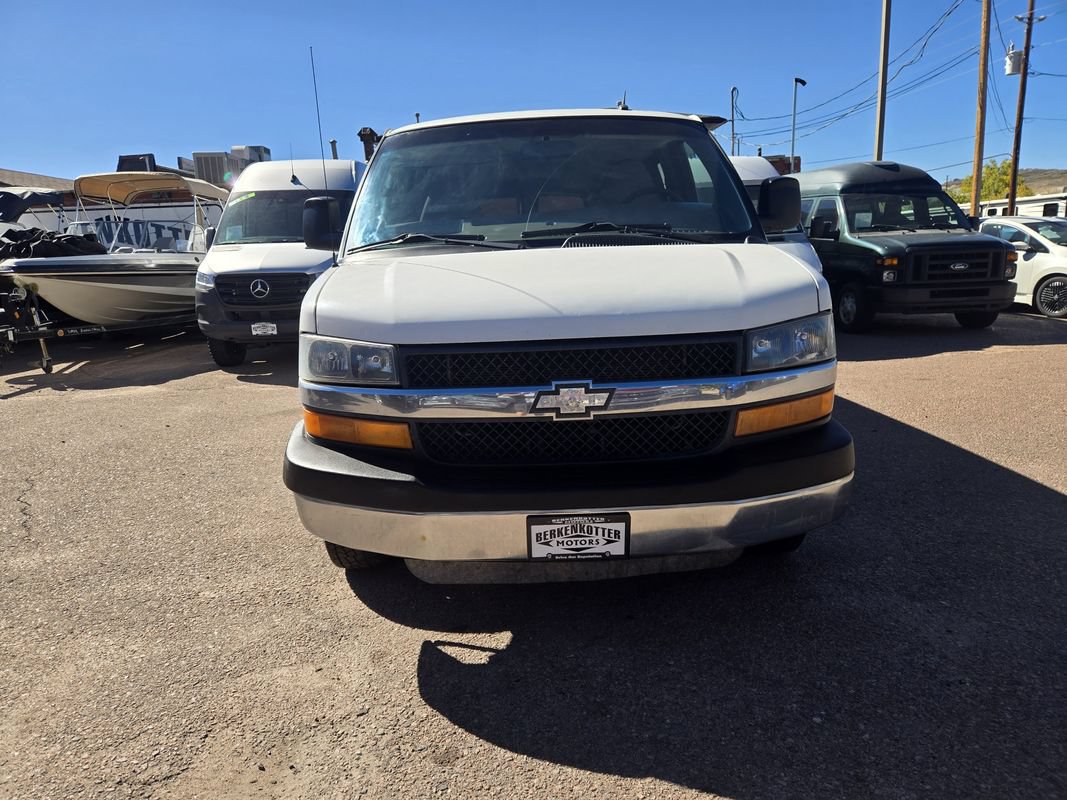 Used 2015 Chevrolet Express 3500 LT w/ LT Preferred Equipment Group RWD image 3
