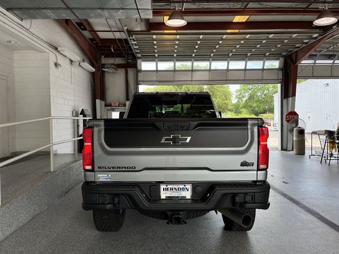 Used 2026 Chevrolet Silverado 2500 ZR2 w/ ZR2 Bison Edition AWD/4WD image 7