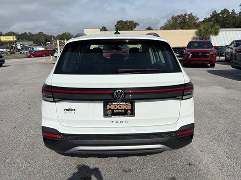 New 2026 Volkswagen Taos S image 5