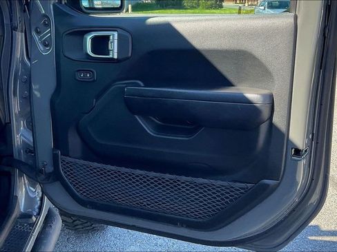 Used 2020 Jeep Wrangler Unlimited Sport image 22