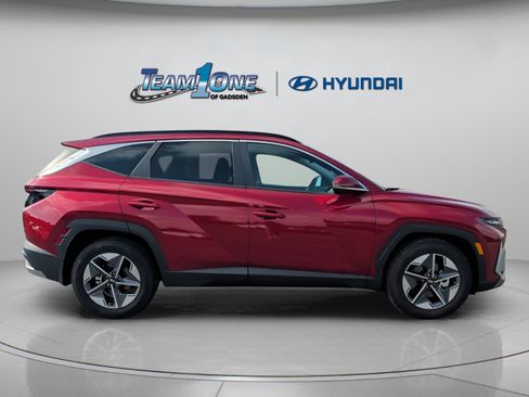 Used 2025 Hyundai Tucson SEL FWD image 9