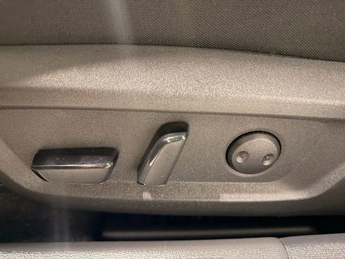 Used 2024 Nissan Rogue SV FWD image 14