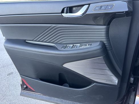 Used 2023 Hyundai Palisade Calligraphy image 11