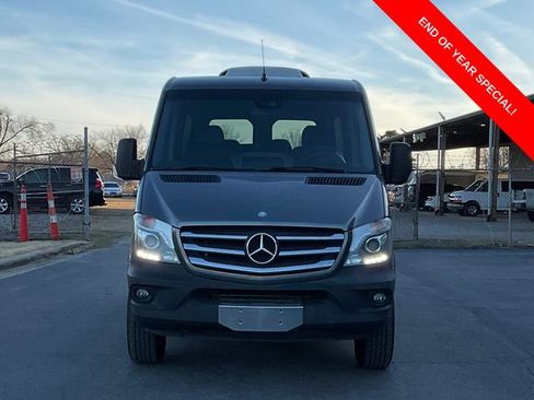 Used 2015 Mercedes-Benz Sprinter 2500 image 2