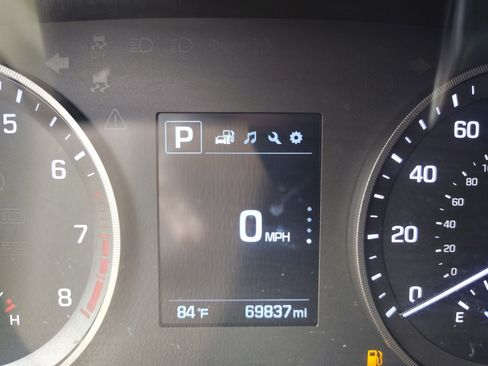 Used 2018 Hyundai Tucson Value w/ Cargo Package FWD image 24