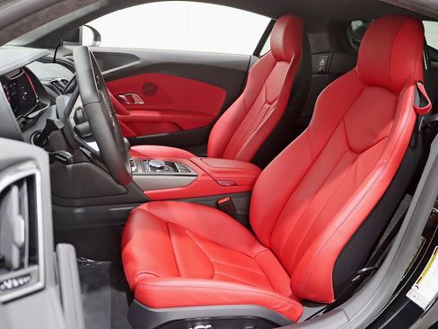 Used 2021 Audi R8 V10 w/ Premium Package RWD image 25