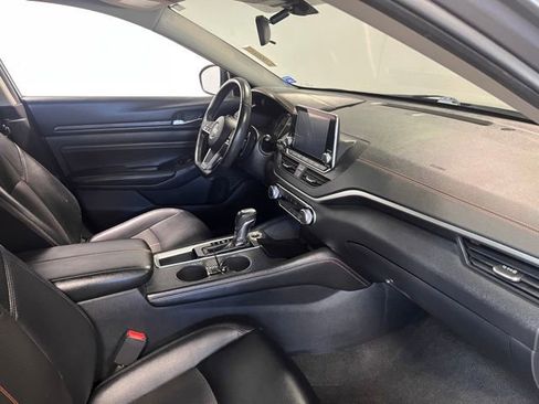 Used 2020 Nissan Altima 2.5 SR image 10