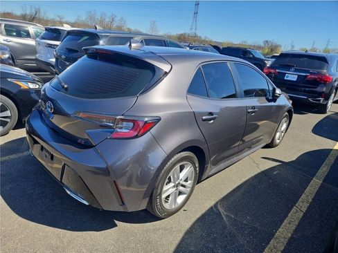 Used 2021 Toyota Corolla SE w/ SE Preferred Package FWD image 6