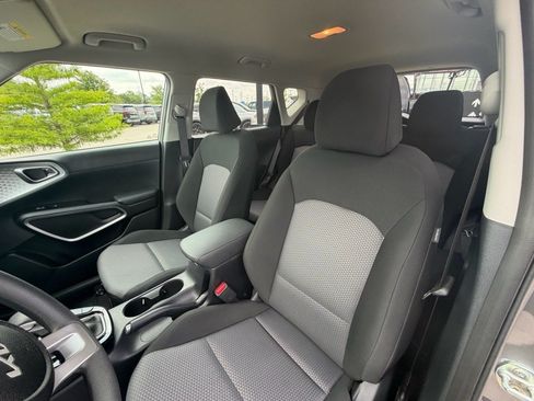 Used 2024 Kia Soul S FWD image 10