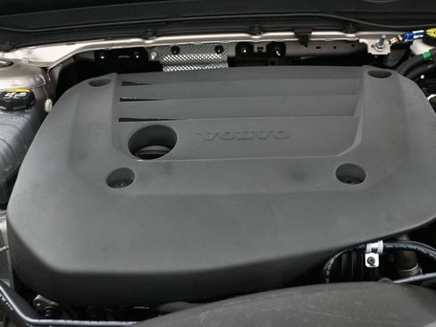 Used 2023 Volvo XC40 B4 Plus w/ Protection Package FWD image 35