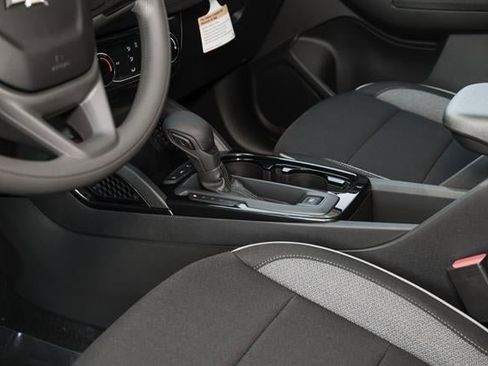 Used 2026 Chevrolet TrailBlazer LT w/ Driver Confidence Package image 29