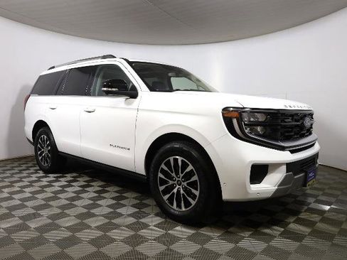Certified 2025 Ford Expedition Platinum image 4