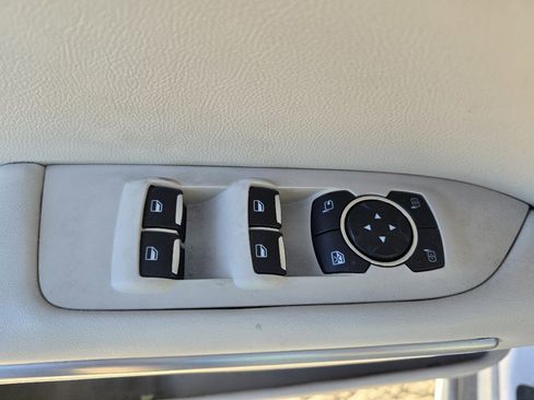 Used 2016 Lincoln MKZ w/ Equipment Group 300A Reserve image 13