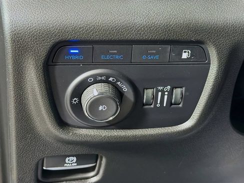 Used 2024 Jeep Grand Cherokee Limited 4xe AWD/4WD image 10