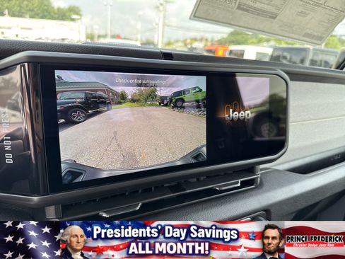 New 2025 Jeep Gladiator Sport image 26