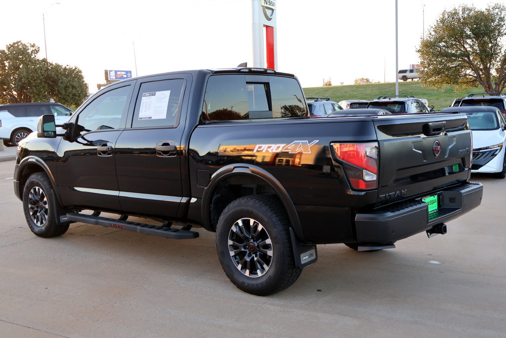 Used 2024 Nissan Titan PRO-4X w/ Pro-4x Convenience Package AWD/4WD image 11
