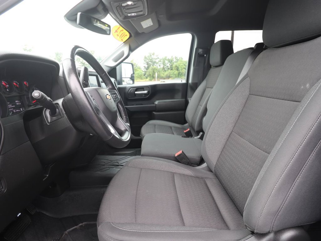 Used 2024 Chevrolet Silverado 2500 Custom w/ Custom Value Package AWD/4WD image 2