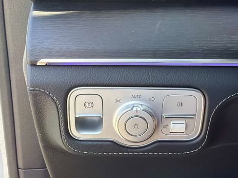 New 2026 Mercedes-Benz GLS 580 4MATIC image 29