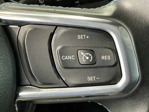 Used 2022 Jeep Wrangler Unlimited Rubicon 4xe image 10