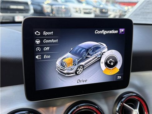 Used 2018 Mercedes-Benz CLA 250 image 50