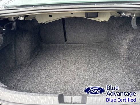 Used 2024 Volkswagen Jetta SE image 40