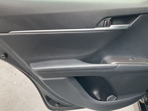 Used 2023 Toyota Camry SE FWD image 33