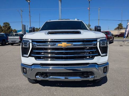 Used 2024 Chevrolet Silverado 3500 LTZ w/ LTZ Convenience Package image 8