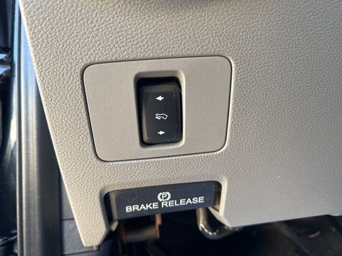 Used 2020 Ford F250 XLT w/ XLT Premium Package image 16