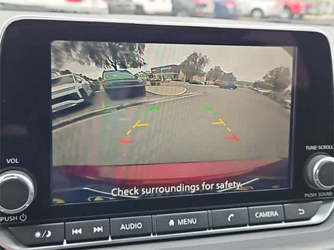 Used 2024 Nissan Rogue SV w/ SV Premium Package image 29