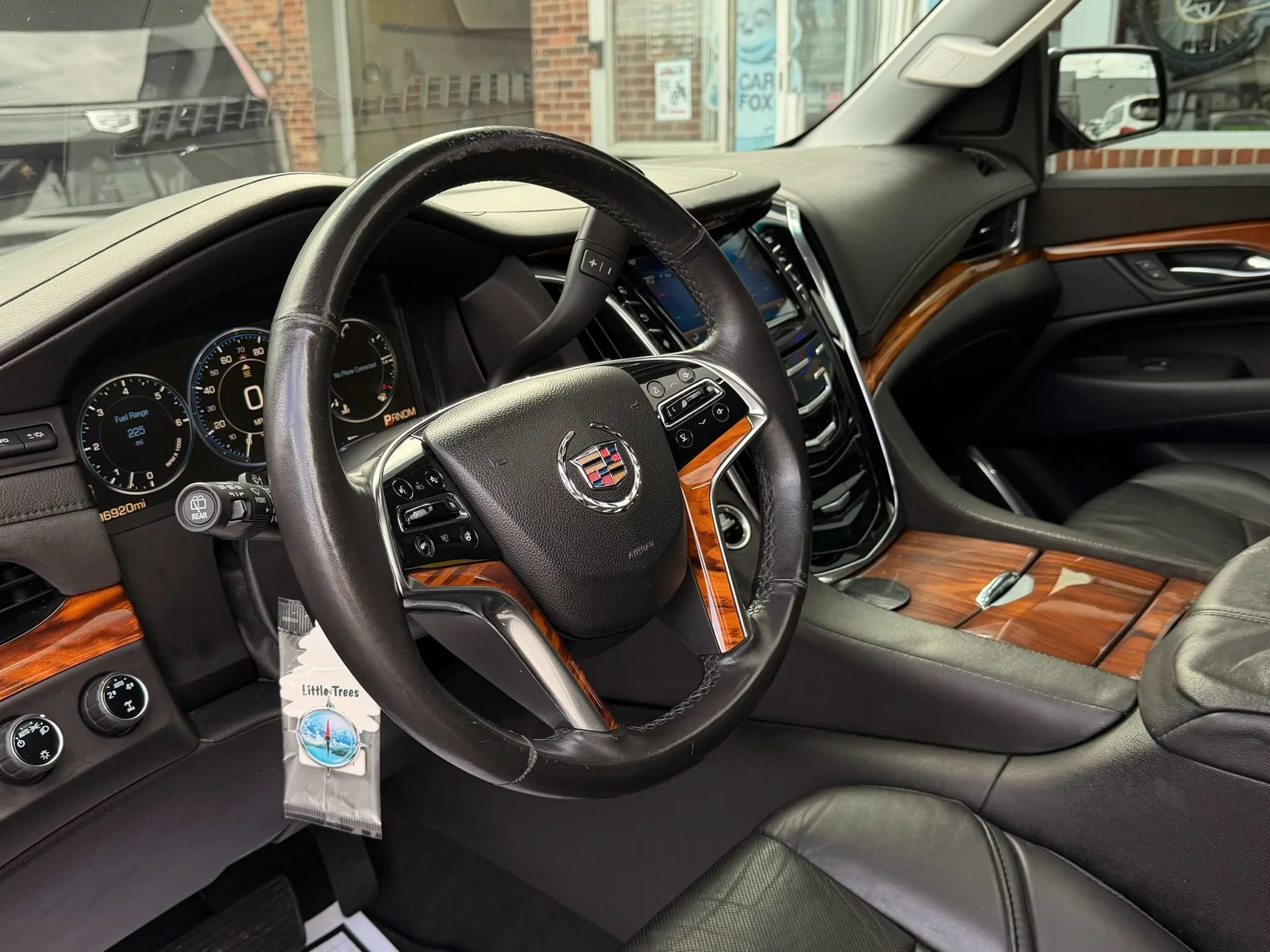 Used 2015 Cadillac Escalade ESV Luxury AWD/4WD image 8